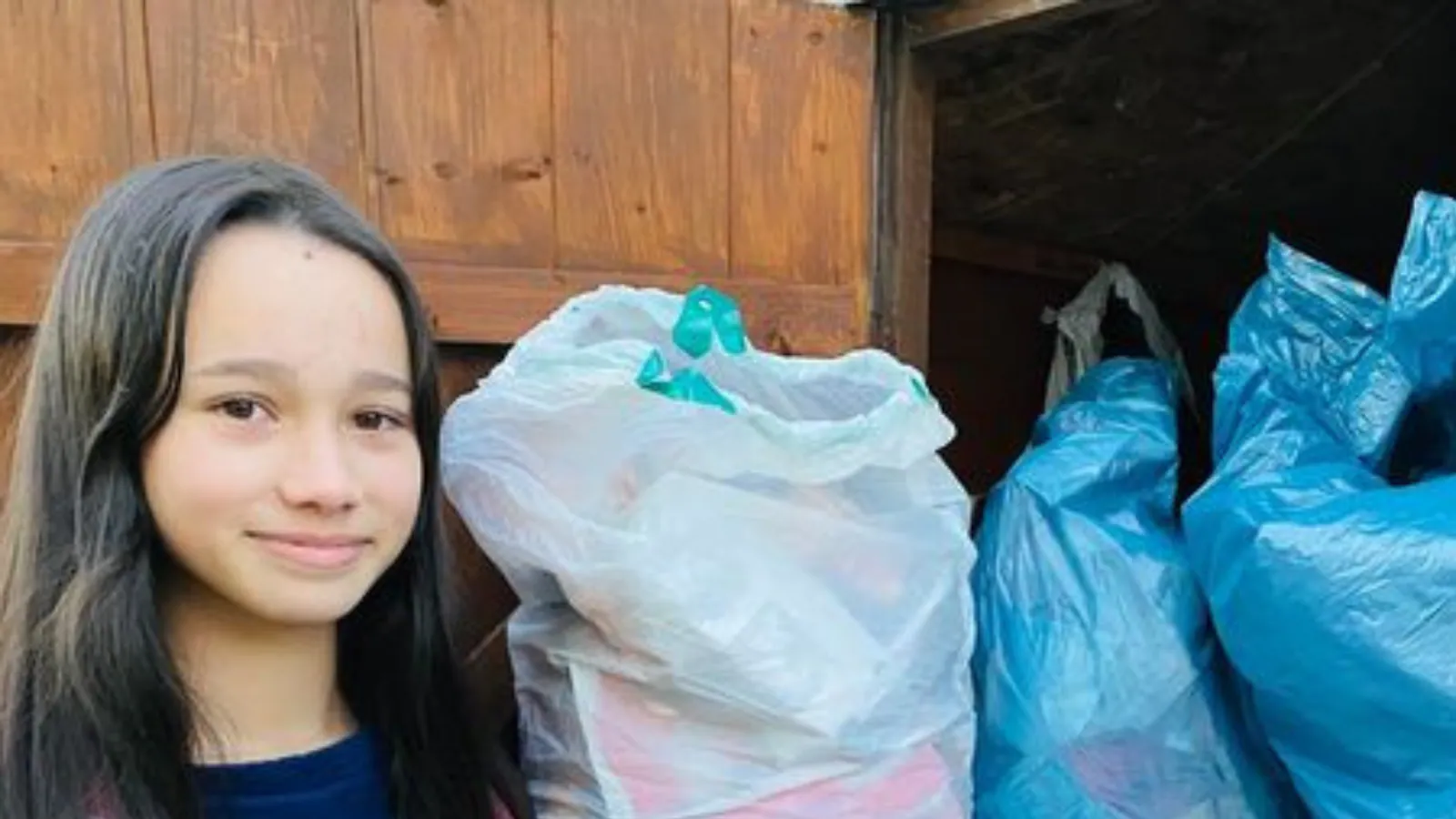 11-Year-Old UK Girl Makes Blankets For Homeless People Using Chips Packets