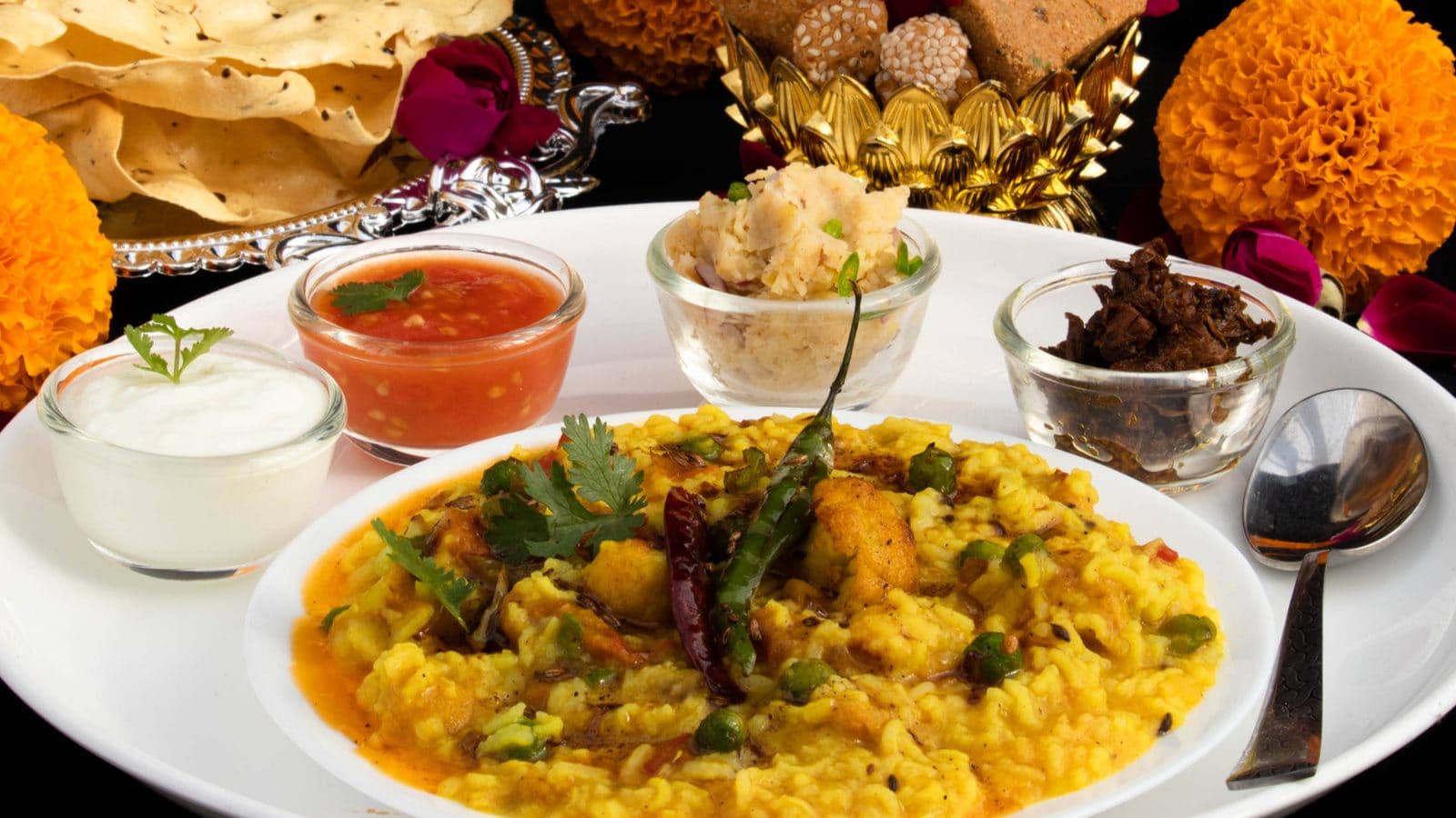 Makar Sankranti 2022: Here's How to Make 5 Types of Khichdi at Home for Good Luck | WATCH VIDEOS