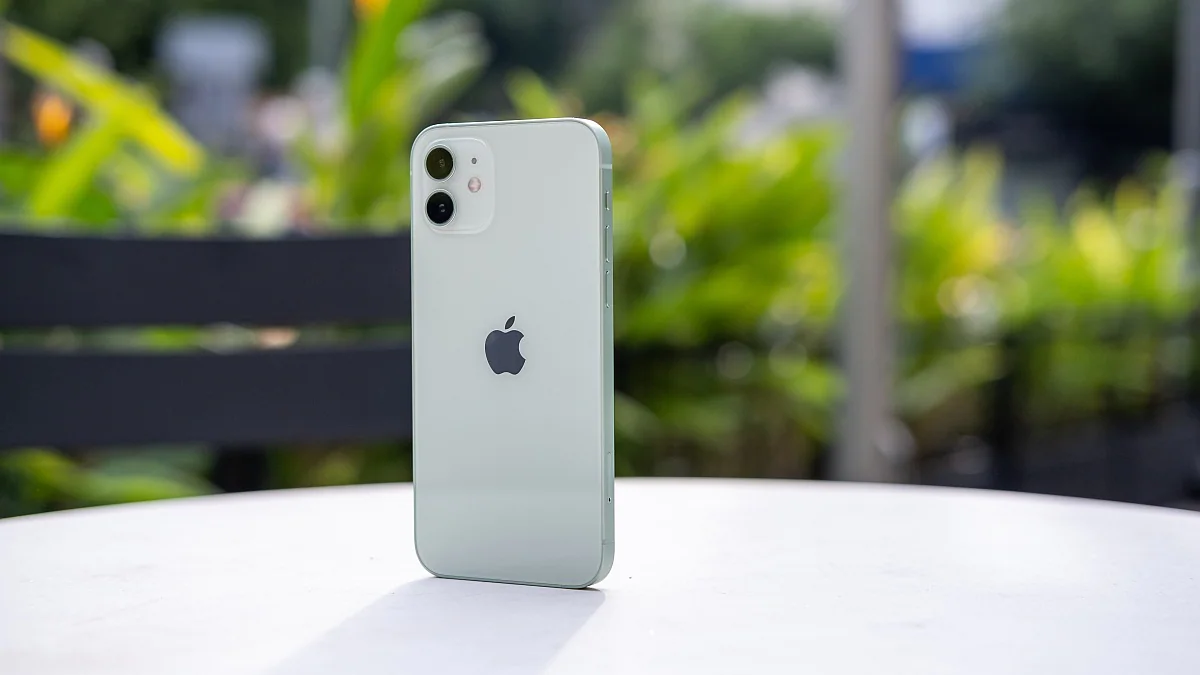 iPhone 12, iPhone 12 mini Price in India Slashed on Flipkart, Amazon: All You Need to Know